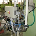 Separatorul magnetic pentru amestecuri lichide cu curăţare automată